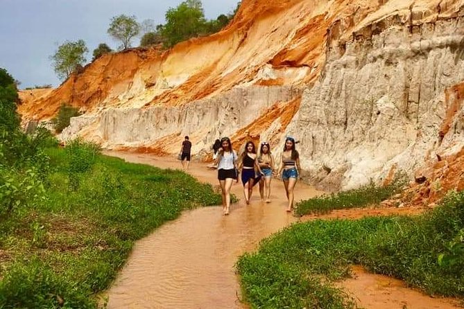 2-Day Free & Easy Mui Ne Beach Tour from Ho Chi Minh City - Day 2: beach relaxation, lunch at the resort, and check-out