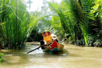 2-Day Mekong Delta Tour with Homestay - Day 1 morning: pickup in Ho Chi Minh City and a first taste of Vietnam’s culture