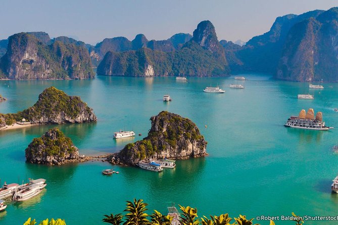 7 Days Package in Vietnam - Day 1: Tan Son Nhat Airport to your Ho Chi Minh City hotel