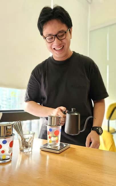 A Complete Vietnam Coffee Journey - The Unknown Giant - Hands-on brewing: tools and technique that change the cup