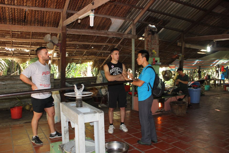 A Day Tour to Cu Chi Tunnels and Mekong Delta - Pandan Tea and Boiled Tapioca: A War-Time Bite