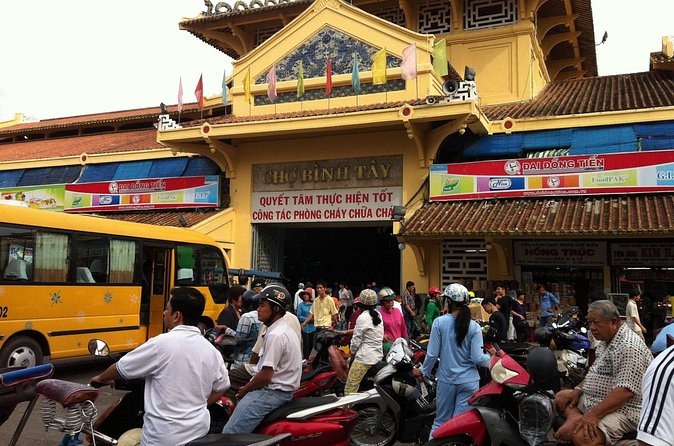 Afternoon Half-Day Introduction to Saigon Tour - Jade Emperor Pagoda: Taoist Temple Details That Feel Different