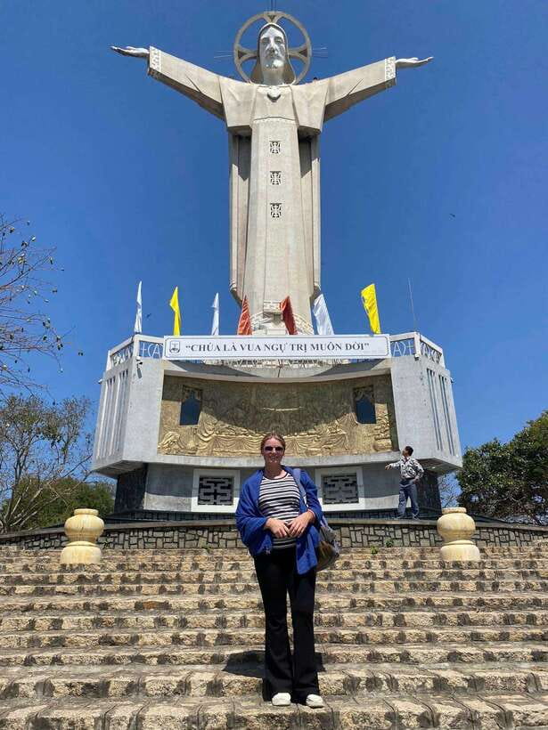 Best of Vung Tau Beach Private Tour from Phu My Port - Mount Nho and Christ the King: The Best Sea-View Payoff