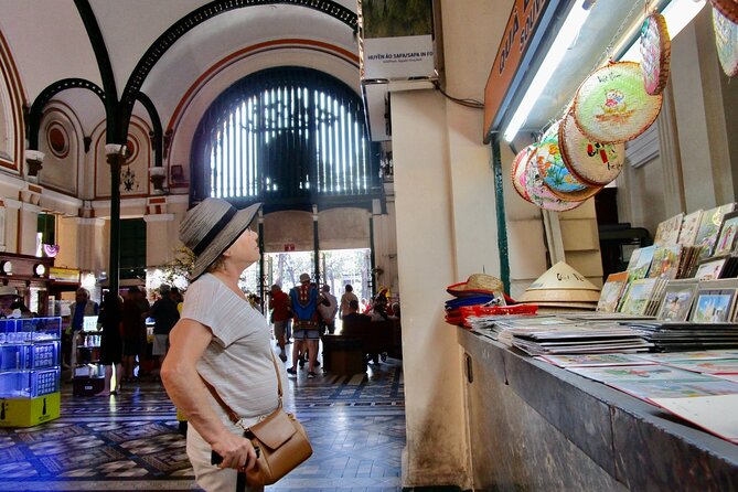 Best Options for Private Ho Chi Minh City Shore Excursions - French government architecture and Cholon: People’s Committee Building, then Chinatown