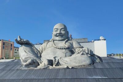 Black Virgin Mountain, The Great Divine Temple & Cu Chi Tunnels - Cao Dai Temple / The Great Divine Temple: a short, free cultural hit in Tay Ninh