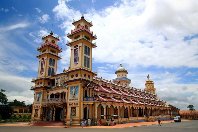 Chu Chi Tunnel With Cao Dai Temple Tour From Ho Chi Minh - Who this private Cu Chi + Cao Dai Temple day is best for