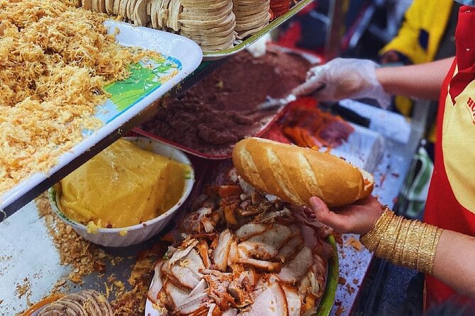 City explore combined with Food taste, Private tour on motorbike - The quickest way to cover HCMC without the driving stress