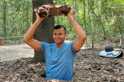 Combine Cu Chi Tunnels & City Tour by DGT - War Remnants Museum + Independence Palace: history with built-in context