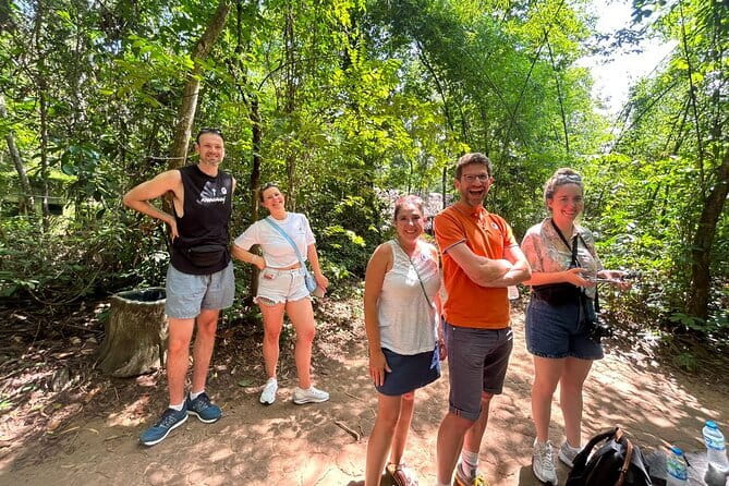 Cu Chi & Mekong Delta Day tour - Thai Son island stops: honey tea, fruit, and traditional singing