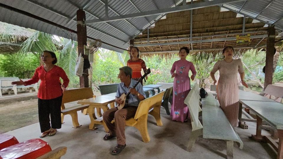 Cu Chi Tunnels and Mekong Delta Adventure 1 day - Mekong Delta to My Tho: from city roads to canal turns