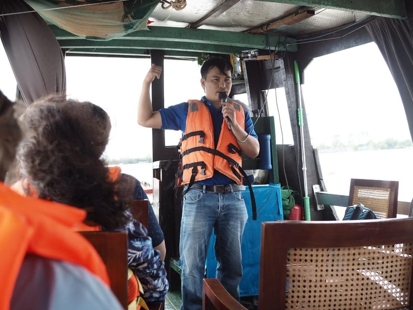 Cu Chi Tunnels and Mekong Delta Full Day Tour - Hand-Rowing Sapan and Lunch at the Riverside
