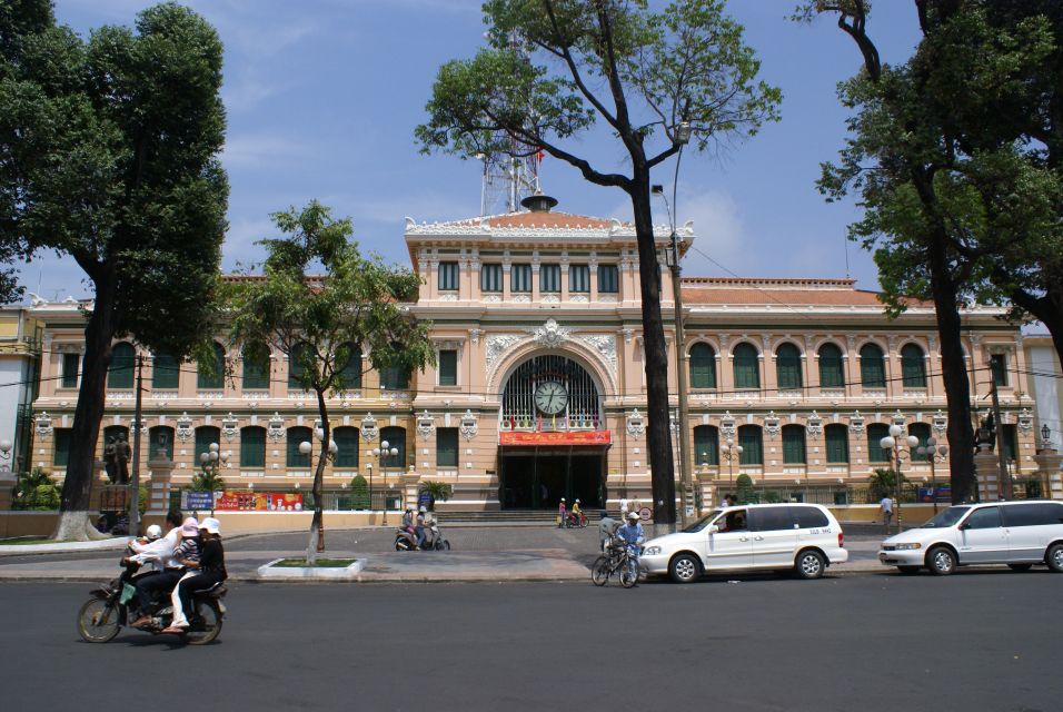 Customized Ho Chi Minh City Experience on Cyclo with Driver - What to Expect From the Driver and Guide Experience