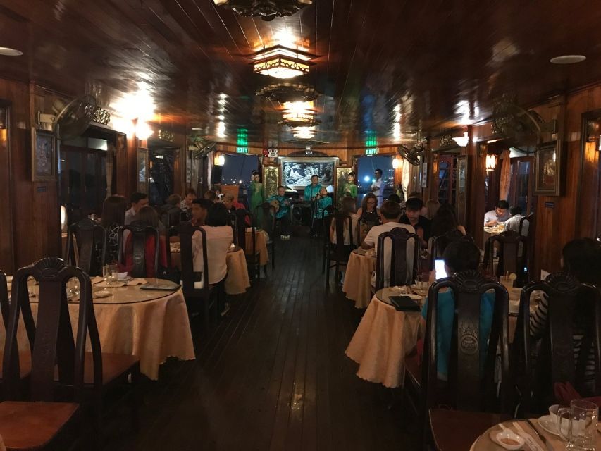 Deluxe Dining Cruise by DeluxeGroupTours - Starting From Your Hotel: How the Evening Gets Rolling