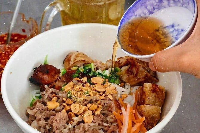 Discover Ho Chi Minh City’s Street Food & Hidden Life by Bicycle - Your route: districts, markets, landmarks, and the quiet in-between