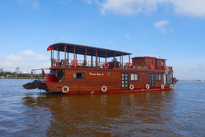Dragon Eyes Mekong Delta Cruise 2Days 1 Night - The on-board team: Kin, Hey, and Song make the difference