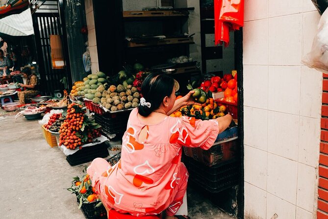 Early Riser Walk: Grandma Noodles, Cafe, Exotic Fruits & History - Võ Văn Tần and Grandma’s noodles: breakfast that feels personal