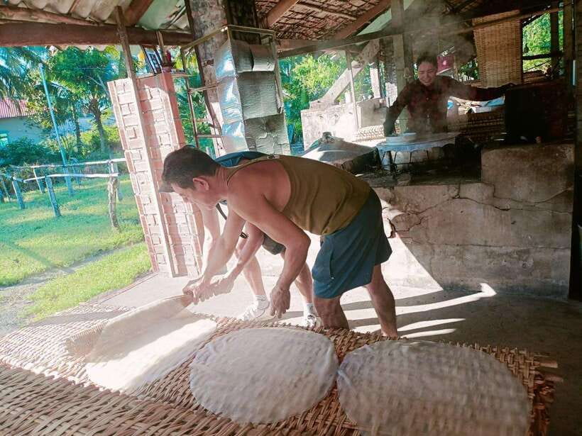 From HCM 1-day Cai Rang floating market local mekong village - Snakehead fish dance and the floating fish raft village