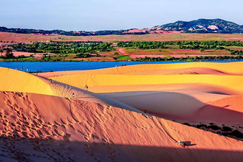 From HCM: 2-Day Mui Ne Highlights Trip with Overnight Stay - Dia Rock Beach: your first coastal pause