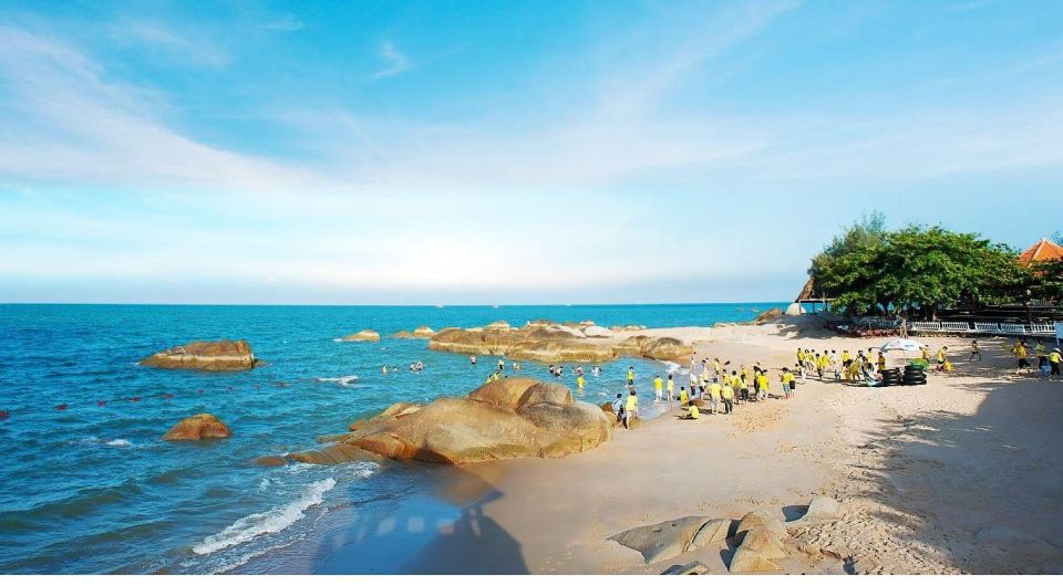 From HCM: Vung Tau Beach - Relax At A Beautiful Beach - Bach Dinh and the Colonial-Era White Villa Feeling
