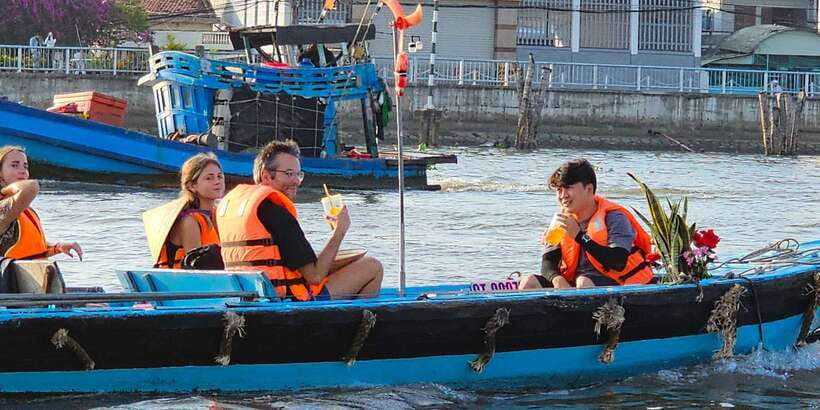 From Ho Chi Minh: 3-Day Mekong Tra Su Forest exit Phnom Penh - Day 1 from Ho Chi Minh City to Can Tho: pagoda, sampans, and coconut-world
