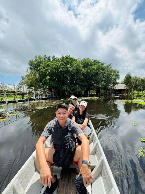 From Ho Chi Minh City: Tan Lap Floating Village Eco Day Tour - The road trip out of District 1 (and why it matters)