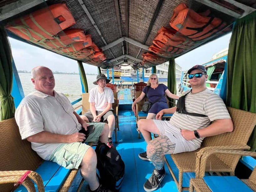 From Ho Chi Minh: Mekong & Cai Rang Floating Market 2D1N - Arrival in Can Tho: hotel center + a real night off
