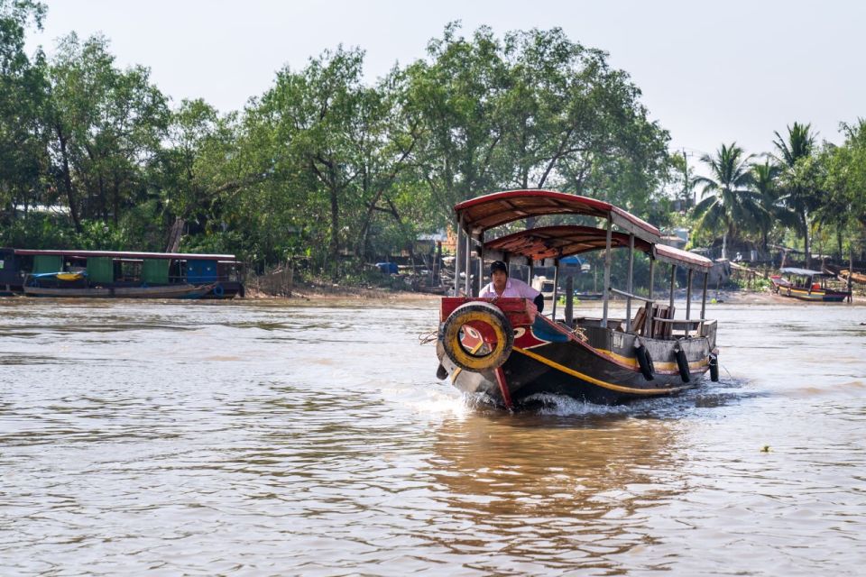 From Ho Chi Minh: Mekong Delta with Ben Tre 1 Day Tour - Food and Refreshments: Fruit, Honeybee Tea, Coconut Candy, and Lunch