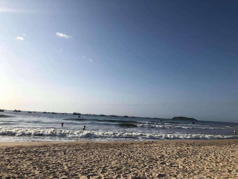 From Ho Chi Minh: Mui Ne Sand Dunes and Beach Day Tour - Lunch in Mui Ne: a planned break you’ll actually appreciate