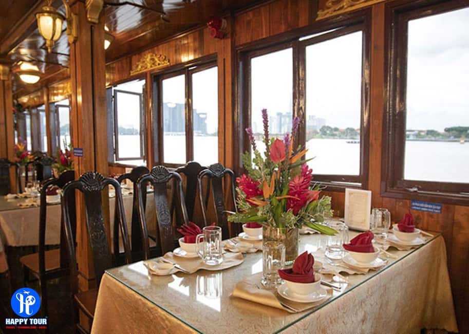 From Ho Chi Minh: Private Dinner Cruise on Saigon River Tour - Key Things That Make This Saigon River Dinner Cruise Work