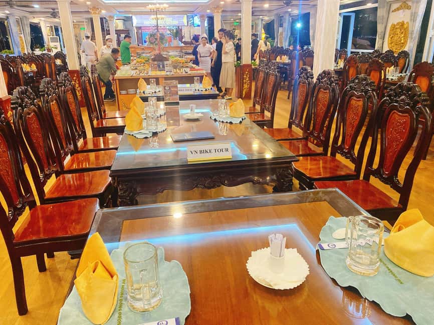 From Ho Chi Minh: Private Table Dinner on cruise Saigon - The Real Flow of a 4-Hour Evening Cruise