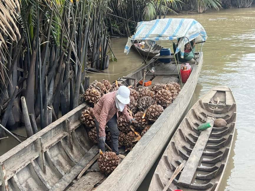 From Phu Quoc: 2 Islands Trip with Snorkeling and Speedboat - Lunch on the boat: a real break in the middle of the sea day