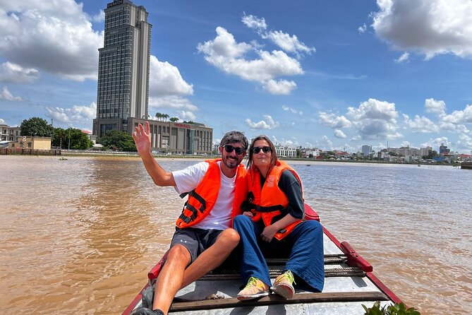 From Saigon: Mekong Day Tour with Floating Market &Cu Chi Tunnels - Can Tho Workshop Break and Hu Tieu Making