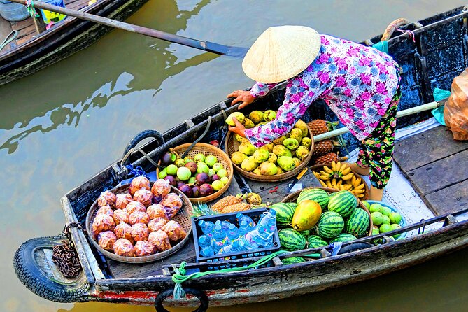 Full Day Can Tho Private Tour Cai Rang Float Market and Con Son - Entering Cai Rang Floating Market by Motorboat