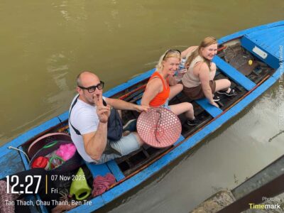 HCM: Authentic Mekong Delta - Boat, TukTuk, Khot Cake Making - Getting started in Ho Chi Minh City: pickup districts and first moves