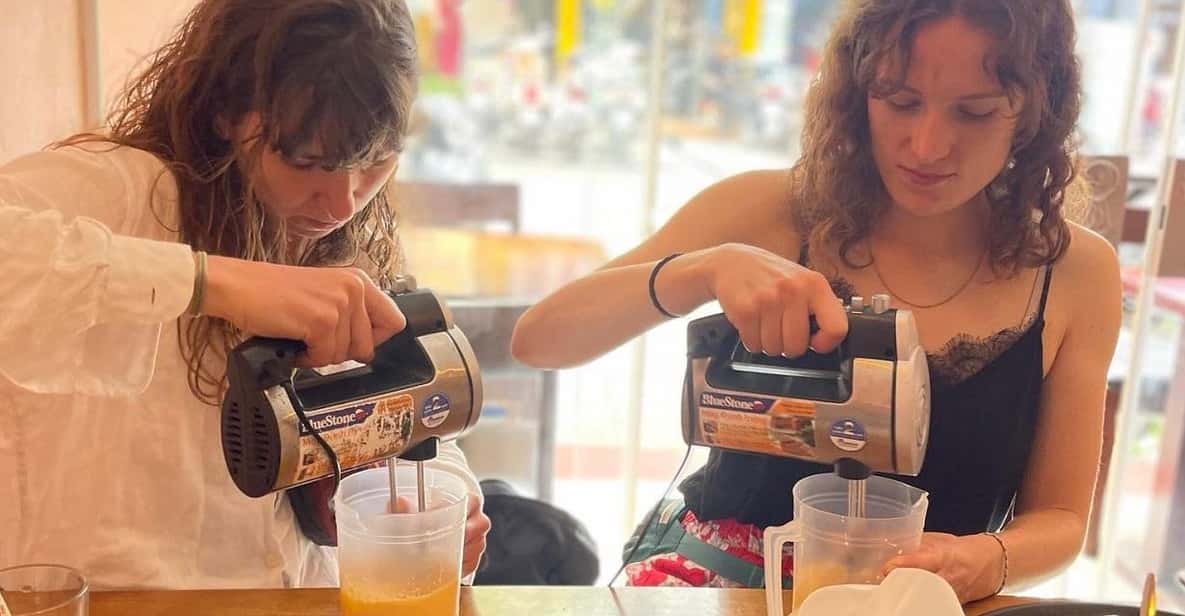 HCM: Egg Coffee Class with local Instructor & Snack - Latte art practice: the part most people remember