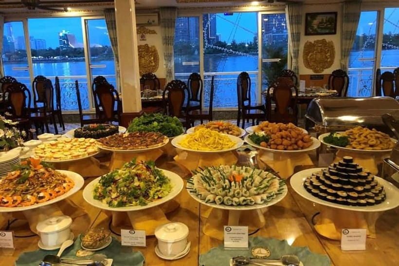 HCM: Night Experience Dinner Cruise on Saigon River - Optional Scooter Tour Add-On: Major Sights in One Night