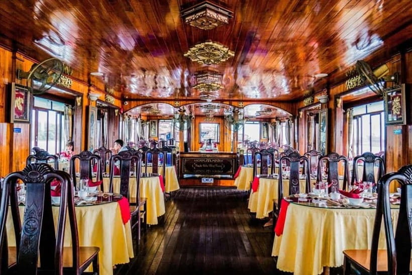 HCM: Night Experience Dinner Cruise on Saigon River - Should You Book This Saigon River Dinner Cruise?