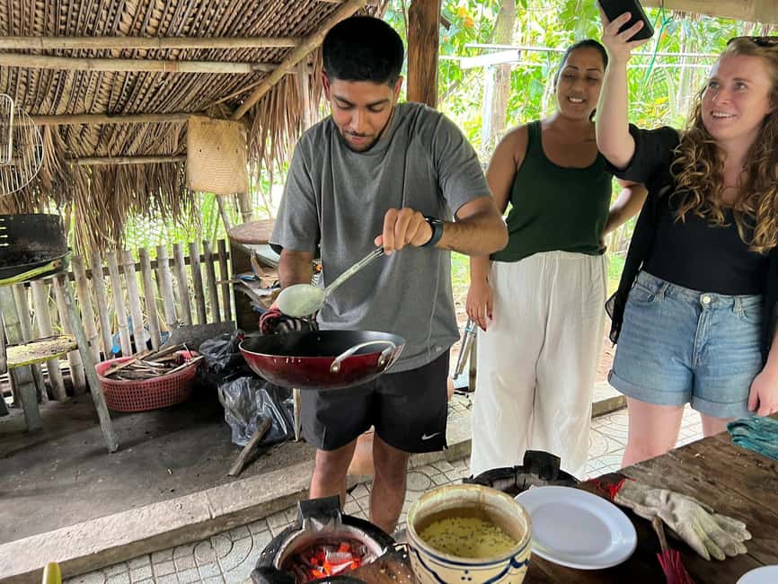 HCMC: Mekong Delta 2-Days My Tho–Ben Tre & Cai Rang Market - Don Ca Tai Tu Dinner Cruise: Culture With a View