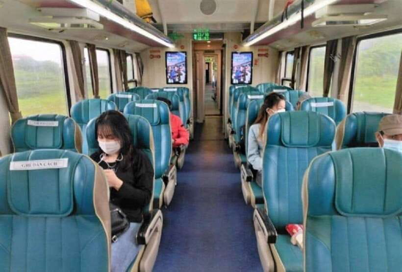 Ho Chi Minh: A comfortable safe trip to Phan Thiet by Train - Social time: chatting with friends and meeting new people