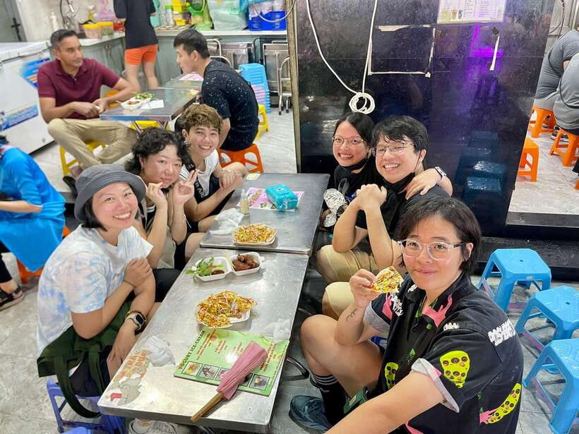 Ho Chi Minh City: Food Tastings & Sightseeings On Scooter - District 1: tastings plus a short cultural visit (you’ll feel the shift)