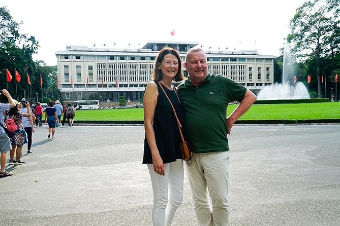 Ho Chi Minh City Half Day Tour - Sơn mài Đại Việt lacquer stop: a break that gives your photos a story