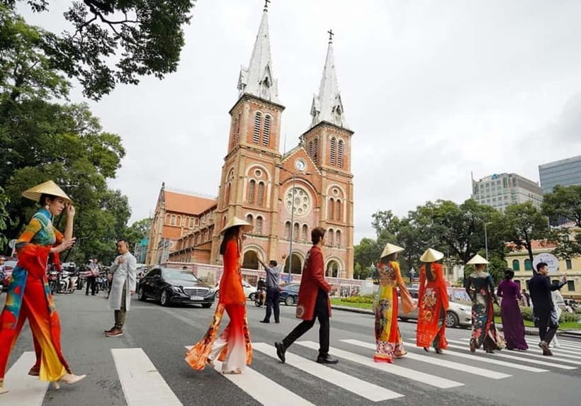 Ho Chi Minh City Highlights: Private or Group Half-Day Tour - Notre Dame Cathedral exterior: what you can and can’t expect