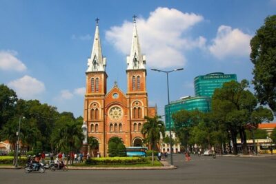 Ho Chi Minh City Highlights Tour - Ben Thanh Market: the easiest place to get your bearings