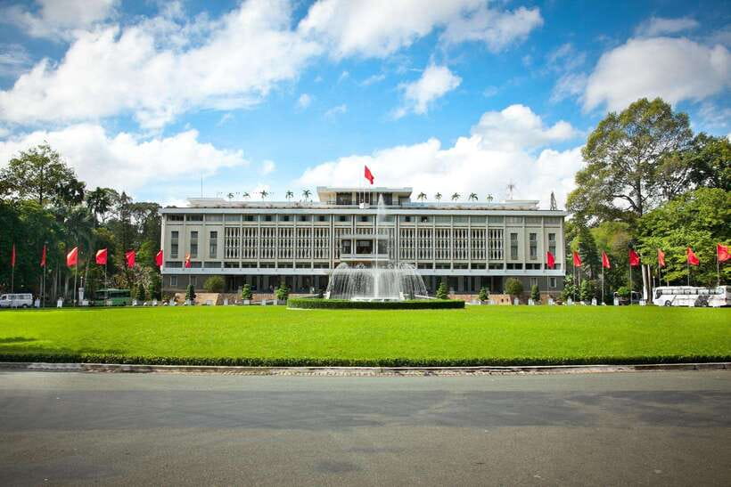 Ho Chi Minh City: Hop-On Hop-Off Bus Tour by Vistra - Hop-on hop-off style: how to use it without overthinking