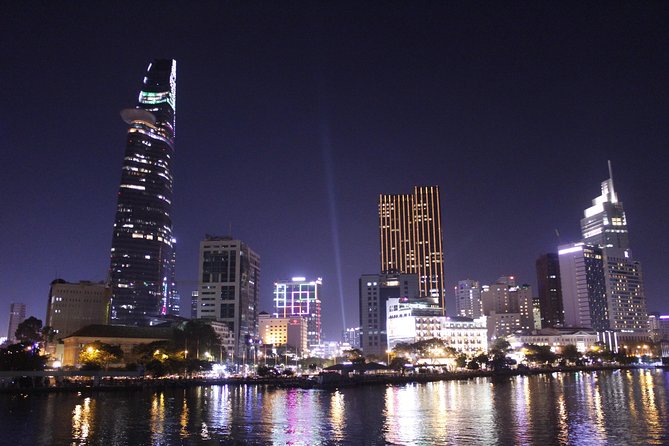 Ho Chi Minh City Night Light - Dinner on Cruise Luxury - Photos, comfort, and what to wear for a night on the river