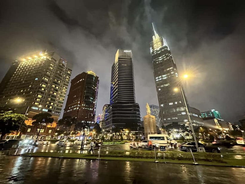 Ho Chi Minh City: Night Walking Tour with Hidden Gem Stop - Bùi Viện Street at night: where the city’s pulse is loudest
