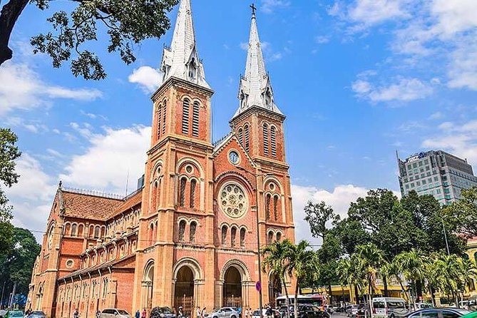 Ho Chi Minh City Private Tour Full Day - Reunification Palace and the Saigon-to–Ho Chi Minh City story