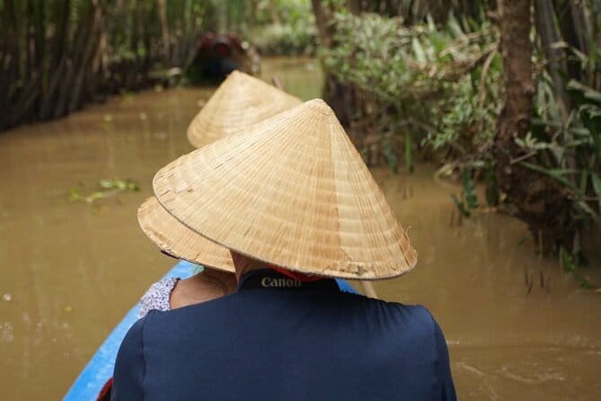 Ho Chi Minh City Private Tour with Young Local Female Guide - Choosing the right day: morning vs afternoon vs evening