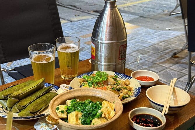 Ho Chi Minh City : Saigon Craft Beer & Local Food Tour By Scooter - Stop 1 at 181 Cách Mạng Tháng Tám: the bia hoi kickoff