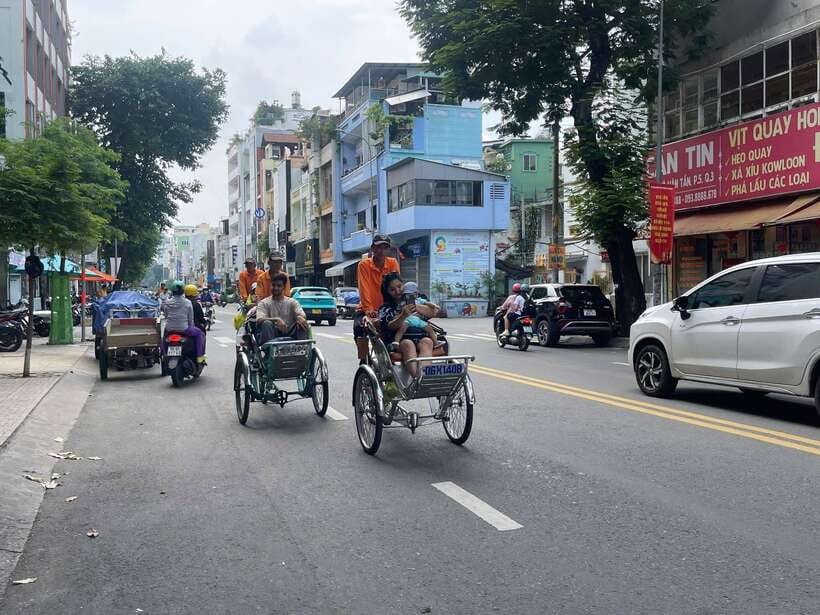 Ho Chi Minh City Sightseeing Panoramic Cycling Tour By Cyclo - Night tour option: Bùi Viện Walking Street and altered views